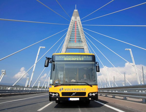 Volánbusz: biztonságosabb telefonon megvenni a buszjegyét, bérletét