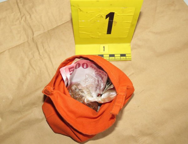 Nyírbátori otthonukban árultak új pszichoatív anyagot – Felszámolták a bűnszövetséget