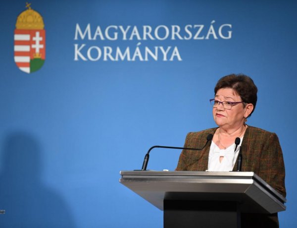 Országos tisztifőorvos: október 20-ától lesz elérhető az influenza elleni védőoltás