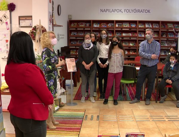 Az unikornisok és a sárkányok – Fogalmazási verseny a Vécsey utcai fiókkönyvtárban