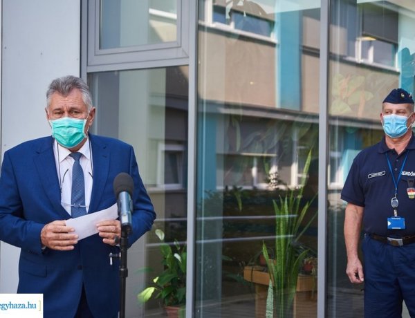 Koronavírus-fertőzés miatt kórházi ellátásra szorul a kórház főigazgatója