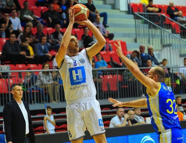 Kettőből kettő - Második bajnokiját is megnyerte a férfi kosárcsapat