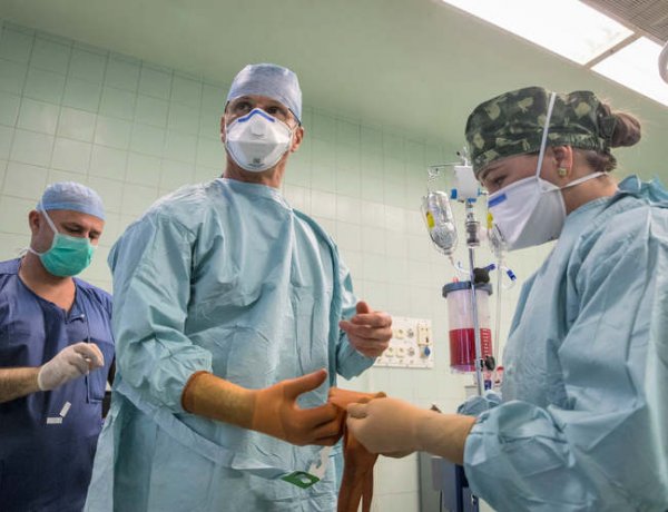 Súlyos betegeknek ad esélyt a nyíregyházi sebész főorvos    