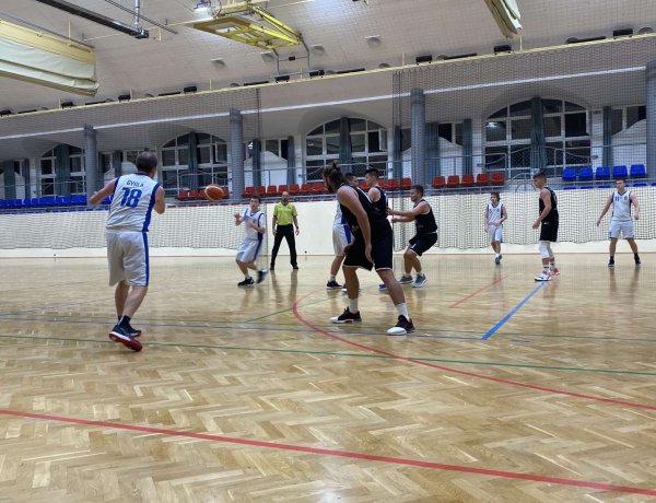 Győzelemmel rajtolt a NYÍKSE - idegenben nyertek az NB-II-es kosarasok