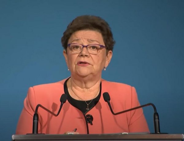 Országos tisztifőorvos: a vírus a tünetek megjelenése előtt 48 órával már fertőzhet