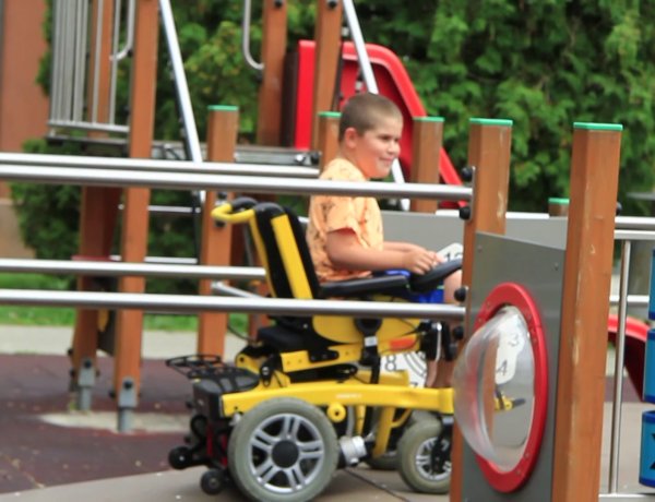 A kórház gyermekrészlegének alapítványa 2 milliós támogatást nyert a MOL Programjában