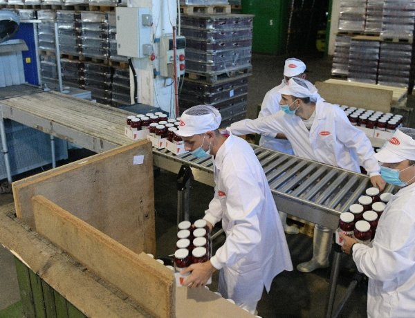 280 ezer munkavállalón segített a kormány - A foglalkoztatás újra élénkül