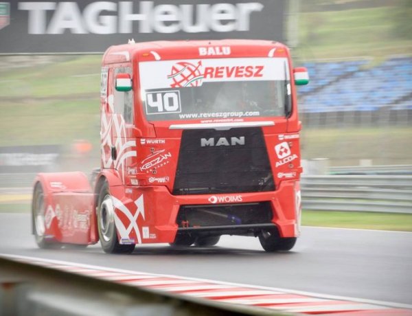 Második hely az első futamban - Kiss Norbert bravúros előzésekkel lett dobogós