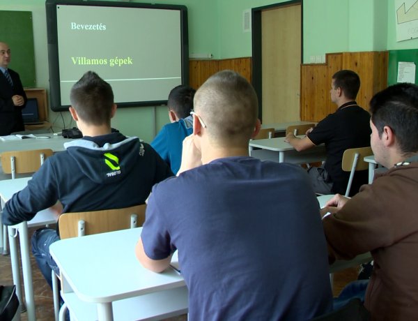 Gazdaságvédelmi akcióterv – Foglalkoztatási támogatást hirdetett meg a kormány