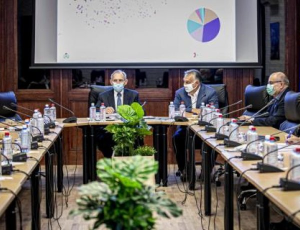 Orbán Viktor részvételével ülésezett az operatív törzs      