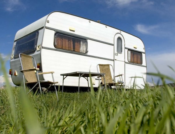 Teljes terjedelmében égett egy lakókocsi tegnap Nyírtura külterületén
