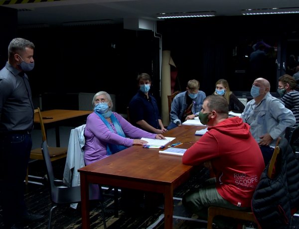 A decemberre tervezett bemutatóval 46 év után búcsúzik a színpadtól Puskás Tivadar