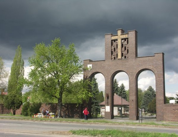 Este hétig van nyitva az Északi temető