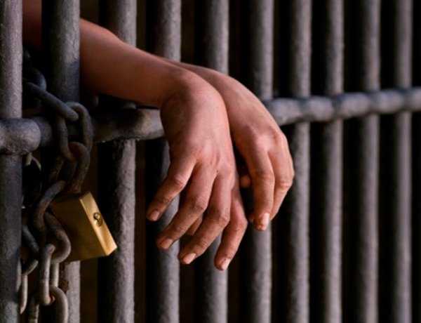 Börtönbüntetésre ítélte a bíróság a mentőápolót bántalmazó férfit 