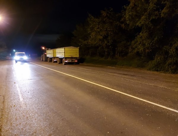 Kukorica szóródott a főútvonalra, baleset történt Nyíregyháza külterületén