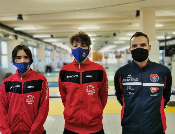 Közös kép az olimpiai bajnokkal - Az NYVSC kardozói a felnőttek között indultak