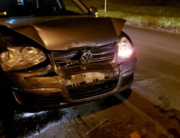 Hármas karambol történt szerda este a Kállói úton, jelentős az anyagi kár