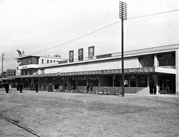 Hetven éve adták át a vasútállomás új felvételi épületét    