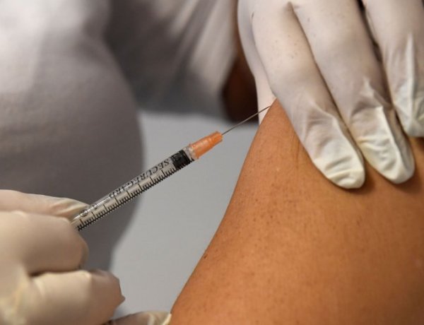 Jelenleg hatféle oltóanyaggal kísérleteznek a világban      