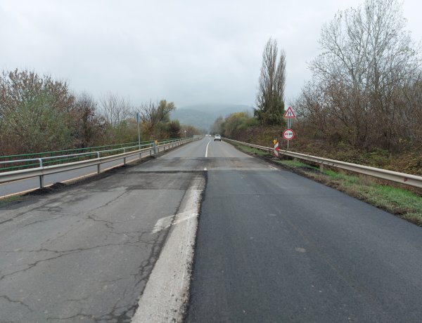 Elkezdődött a 38-as számú főútvonal felmarása Rakamaz és Tokaj között