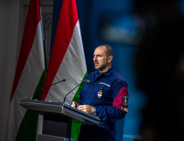 Operatív törzs: 358 emberrel szemben intézkedtek a rendőrök a kijárási tilalom megsértése 