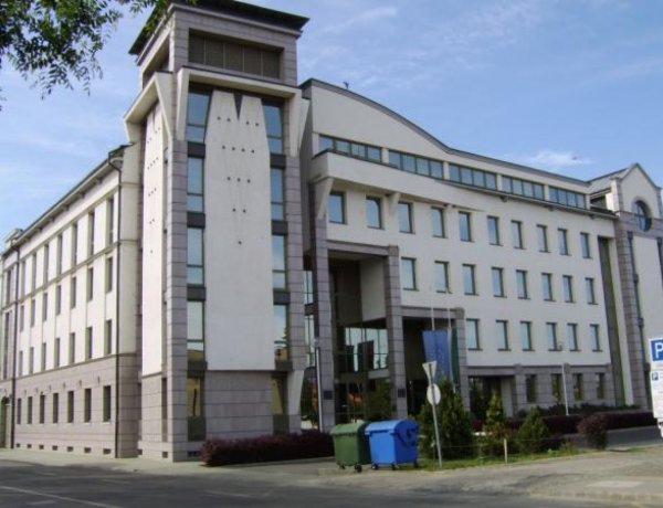 Szerelmet ígért a hiszékeny nőknek, több tízmilliót csalt ki tőlük