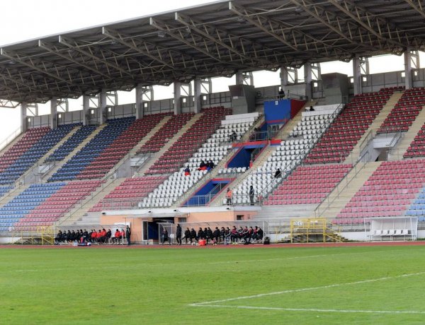 A kerítésen kívül sem lehet csoportosan szurkolni a futball meccseken