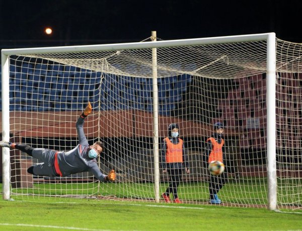 Pozitív tesztek a Szparinál - Több fiatal is az első csapathoz került 