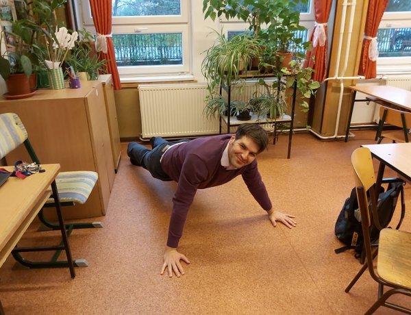 Újabb kihívás Nyíregyházán! Cél a 100 ezer fekvőtámasz, egyre többen csatlakoznak! 