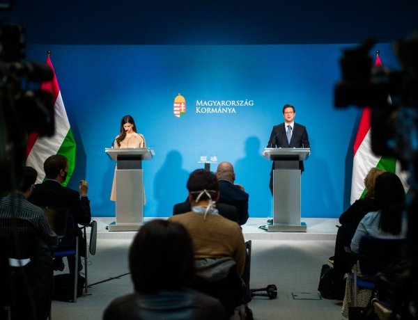 A tömeges tesztelések eredményein múlnak a szigorítások          