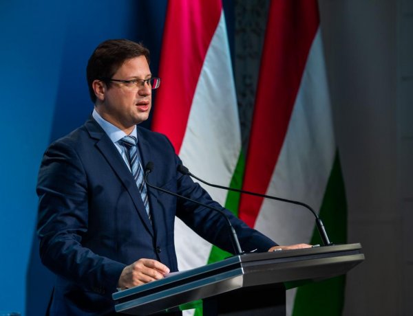 Kormányinfó: Egyelőre maradnak a mostani védelmi intézkedések