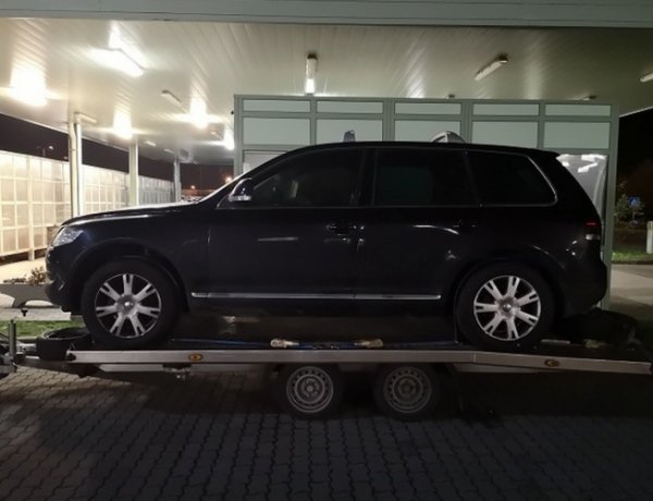 Körözött autó a csengersimai határátkelőhelyen                   