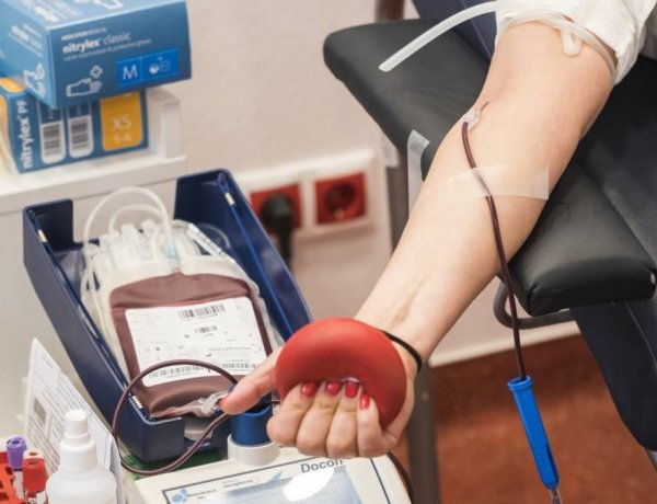 Nemzeti Népegészségügyi Központ : Fontos szerepük van a véradóknak!