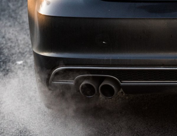 Állj le a pöfögéssel! Tíz ok, amiért jobban teszi, ha leállítja a motort álló helyzetben