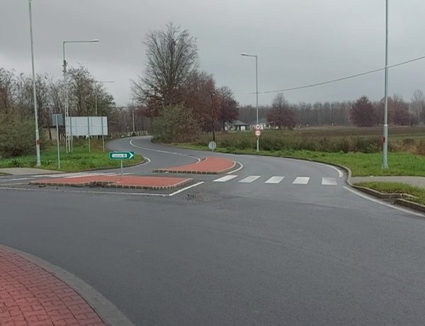 Sebességkorlátozás és előzési tilalom lépett életbe a Nyírszőlősi úton