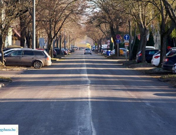 Útfelújítások városszerte – Elkészült a Bujtos utca, máshol folytatódik az aszfaltozás