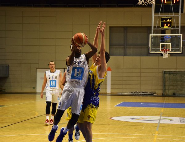 Vissza a győztes útra - Nyertek a Cápák az év utolsó hazai bajnoki mérkőzésén