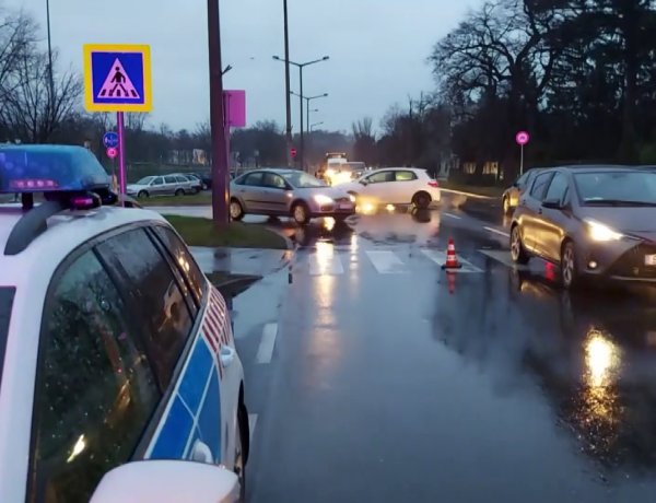 Elgázoltak egy gyalogost a Stadion utca és Krúdy Gyula utcai átkelőhelyen