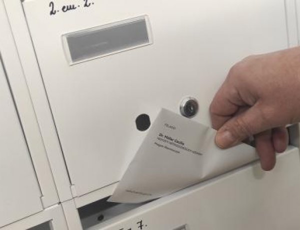 Dömötör: több mint 2 millió nyugdíjas levélben is regisztrálhat az oltásra