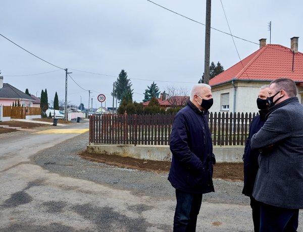 Úthálózat-fejlesztés 2020-ban – Közel öt kilométernyi aszfaltút újult meg Nyíregyházán