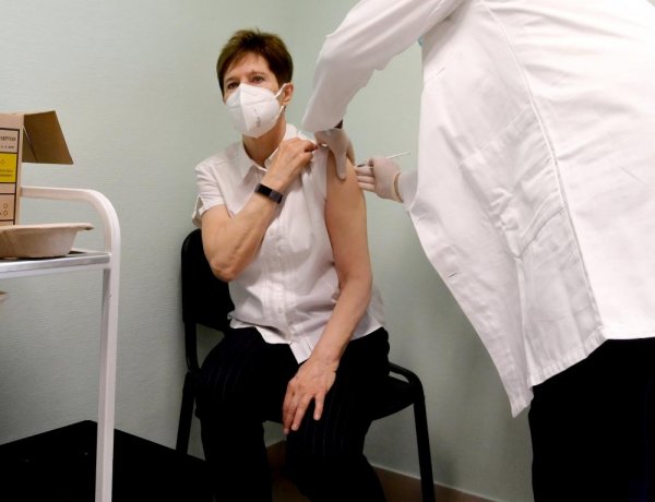 Dél-pesti Centrumkórház-főigazgató: az oltás biztonságos    