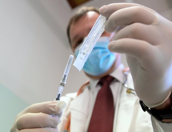 Szlávik János: jók a tapasztalatok az oltóanyaggal kapcsolatban