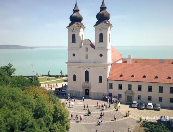 MTÜ: a kormány európai szinten is kiemelkedően támogatja a turisztikai ágazatot