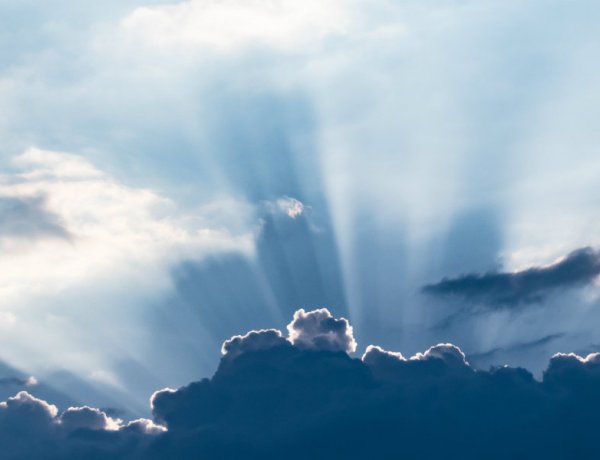 Napsütés és akár 12 fok is lehet szombaton - Estére újra eshet az eső