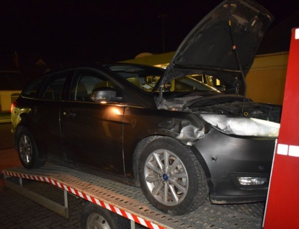 Körözött autó a csengersimai közúti határátkelőhelyen       