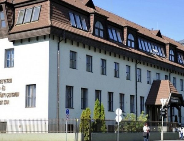 A pandémia utáni esztendőre készülnek a Debreceni Egyetem Egészségügyi Karán