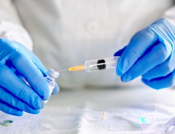 Egyre több egészségügyi szakember jelentkezik a koronavírus elleni oltásra megyénkben is