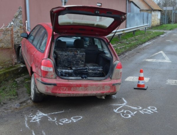 Csempészett cigarettát szállítottak, a kölcsei rendőrök elfogták őket