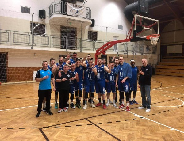 Döntőben a Cápák - Továbbjutott a Hepp Kupában a Nyíregyháza