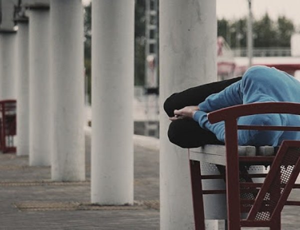 Pirosodik a vörös kód – Segítség a rászorulóknak            